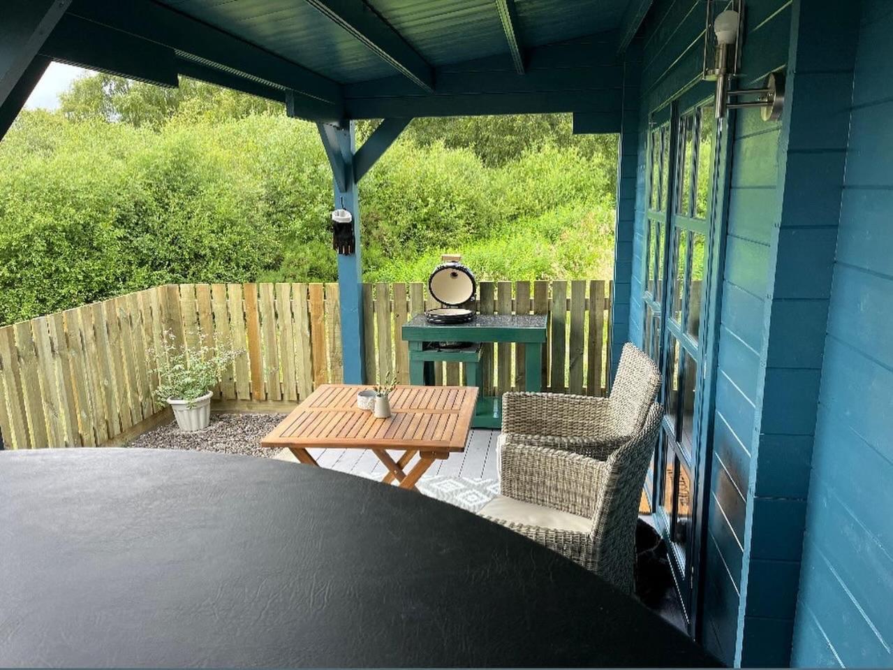 Retreat Hot Tub Highland Cabin Инвернесс Экстерьер фото