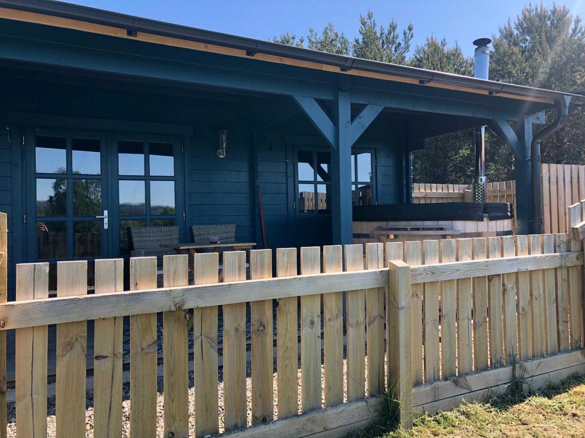 Retreat Hot Tub Highland Cabin Инвернесс Экстерьер фото
